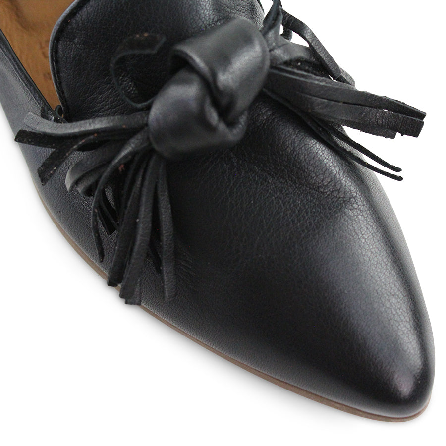 BLACK BOW TASSEL LOAFER SHOE