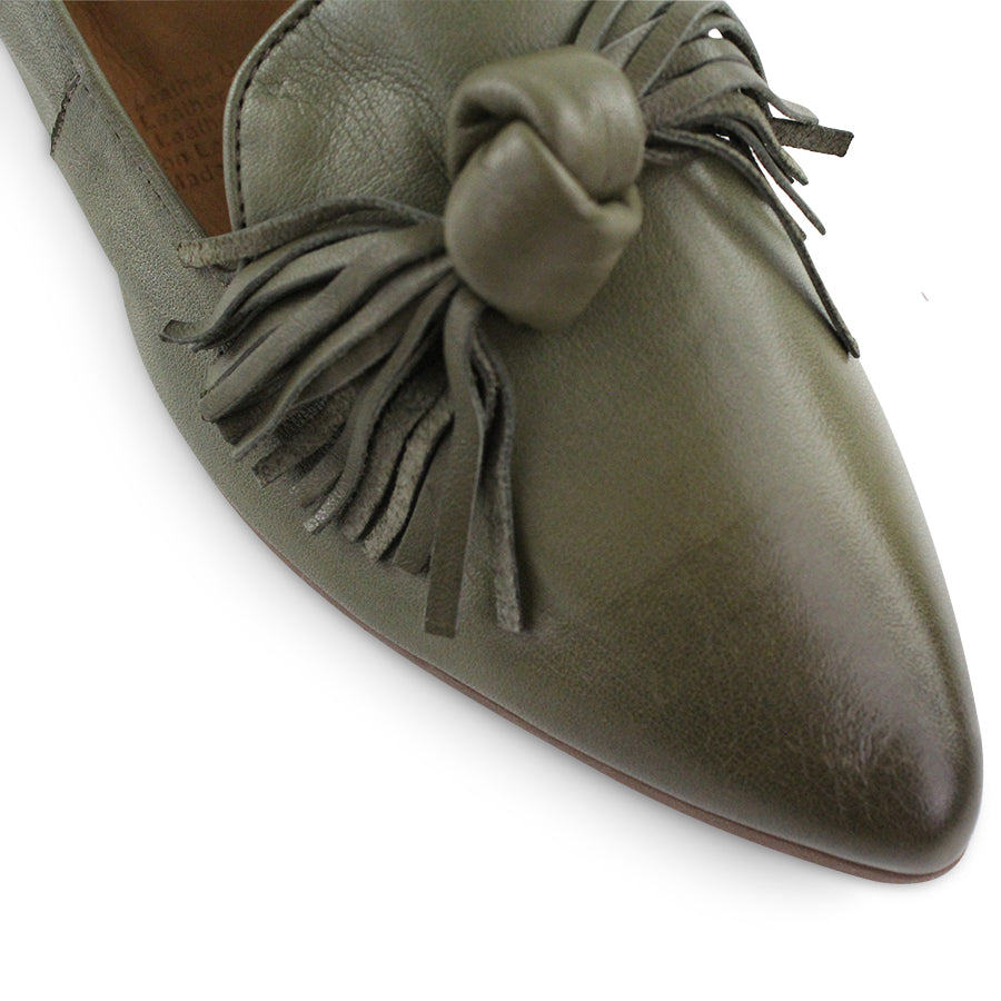 BROOK GREEN BOW TASSEL LOAFER SHOE