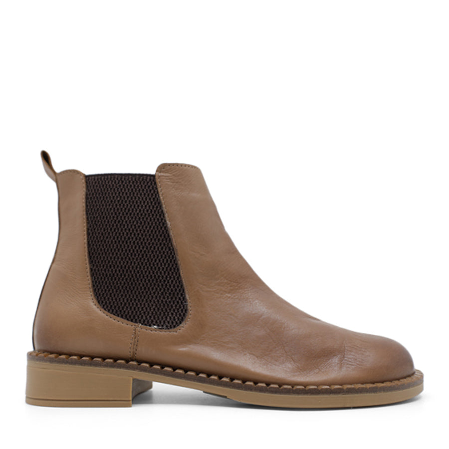 Crown and ivy men's deals boots