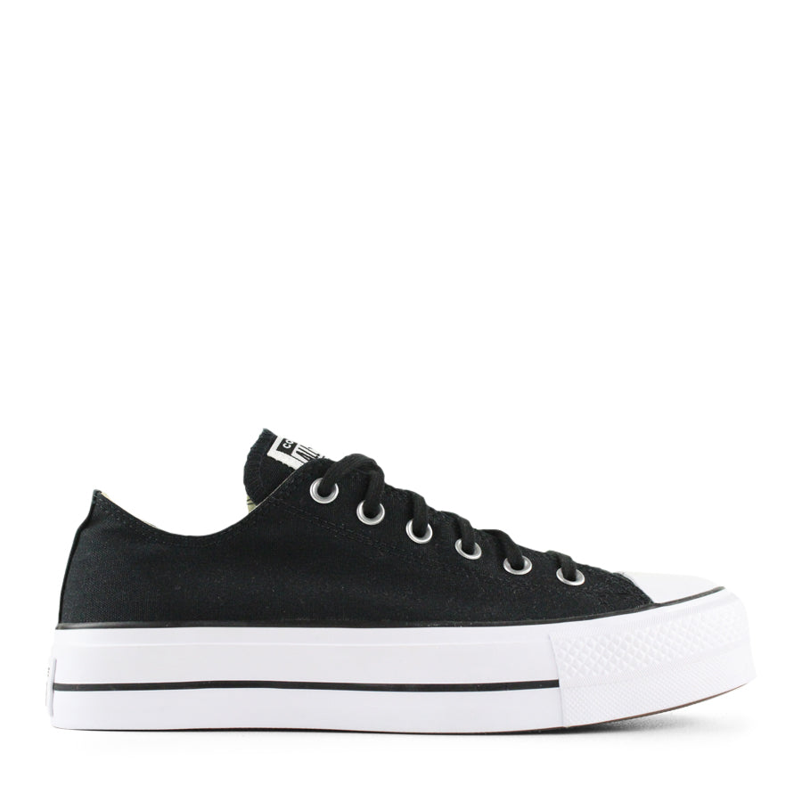 BLACK LOW TOP LACE UP PLATFORM SNEAKER