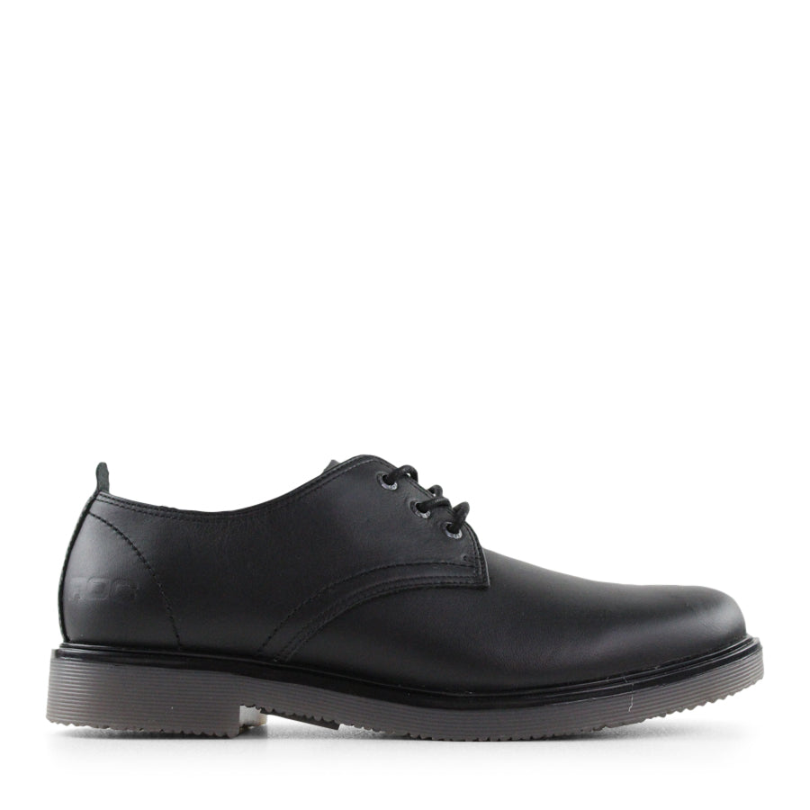 BLACK LACE UP LEATHER SCHOOL SHOE WITH PULL TAB