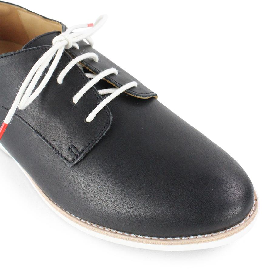 BLACK DERBY LACE UP SHOE WHITE SOLE