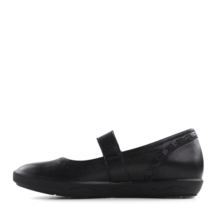 BLACK FLAT SHOE WITH MARYJANE STRAP