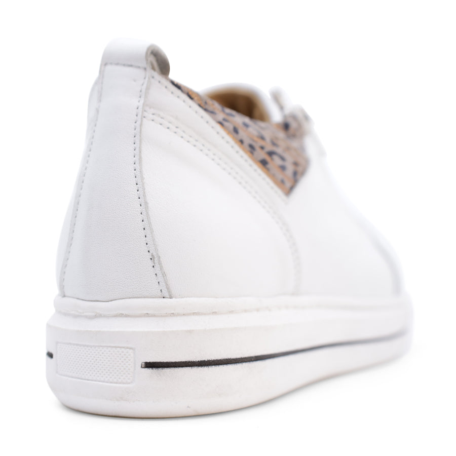 WHITE LACE UP SNEAKER DUAL ZIP