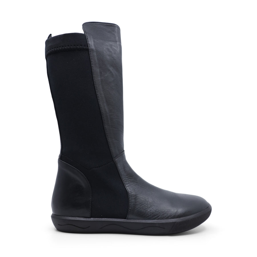 BLACK LONG BOOT STRETCH FABRIC PANEL